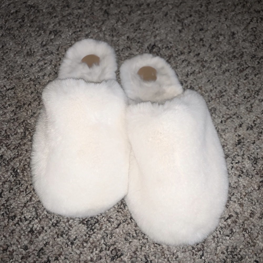 Anthropologie furry ‘Sadie’ slippers